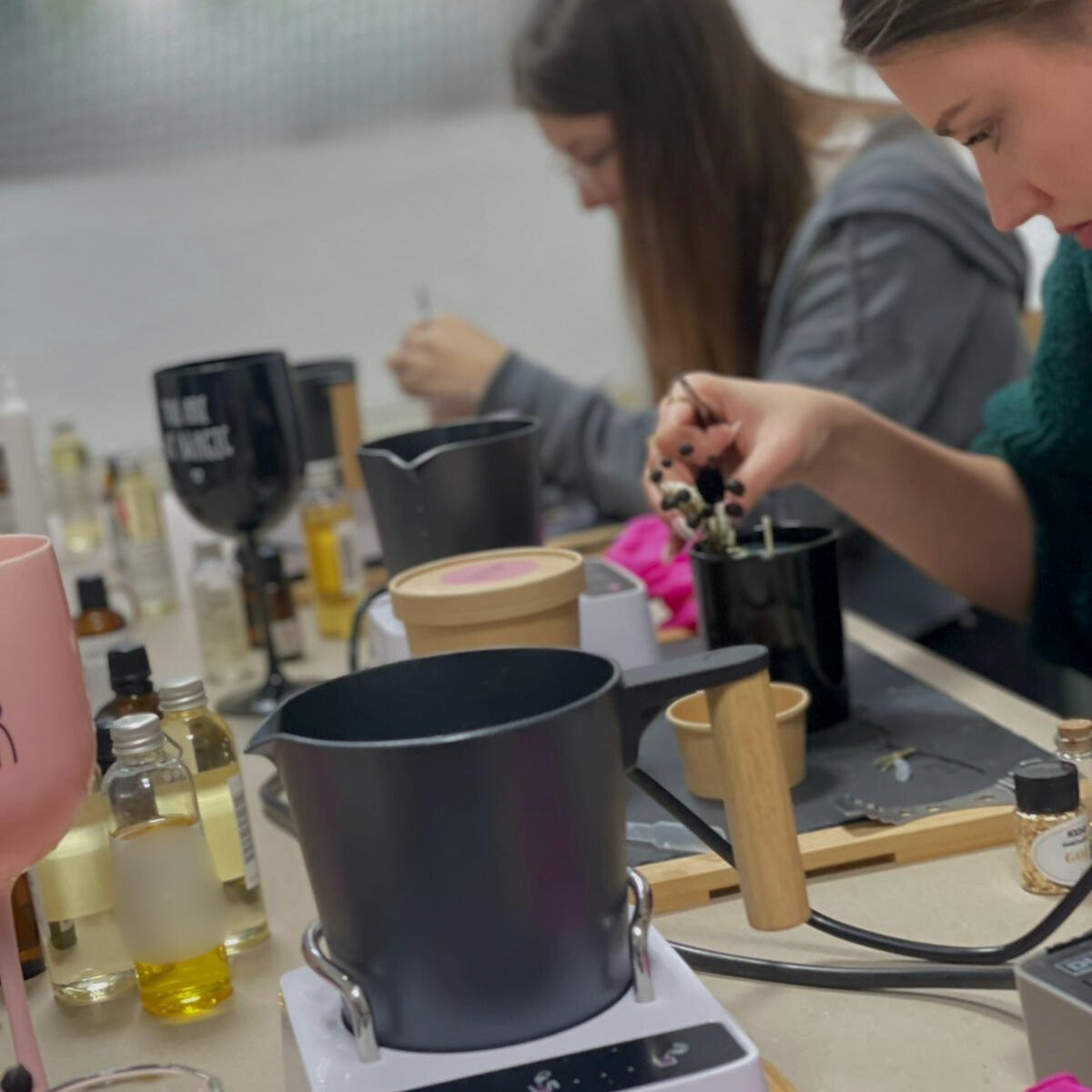 29.12.2025 | 15 Uhr | Candle-Making-Workshop